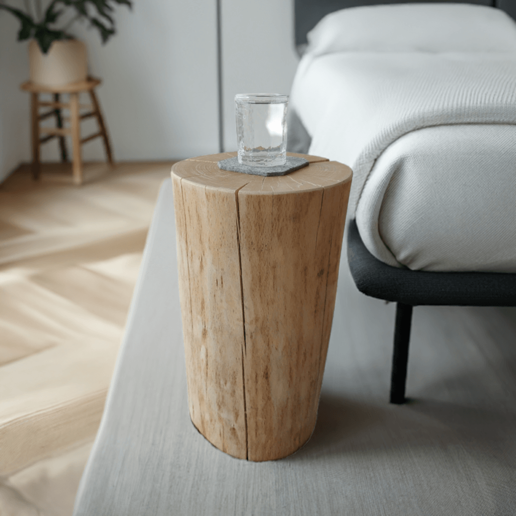 Rustikaler Baumstamm Nachttisch Hocker Stamm Wohnzimmer Schlafzimmer Stele modern Natur Küche Garderobe Einrichten