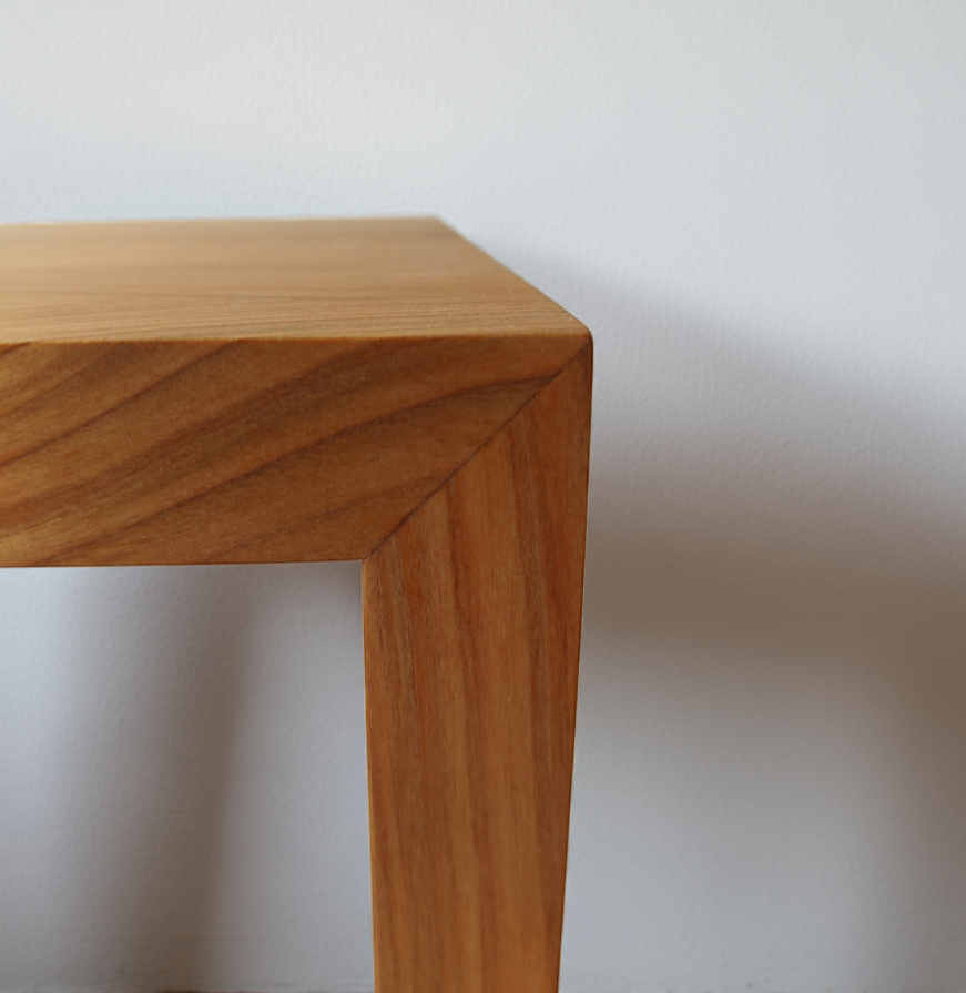 Holz Hocker Kirsche - Beistelltisch, Coffeetable, Nachttisch - handgefertigte Einrichtung in Massivholz