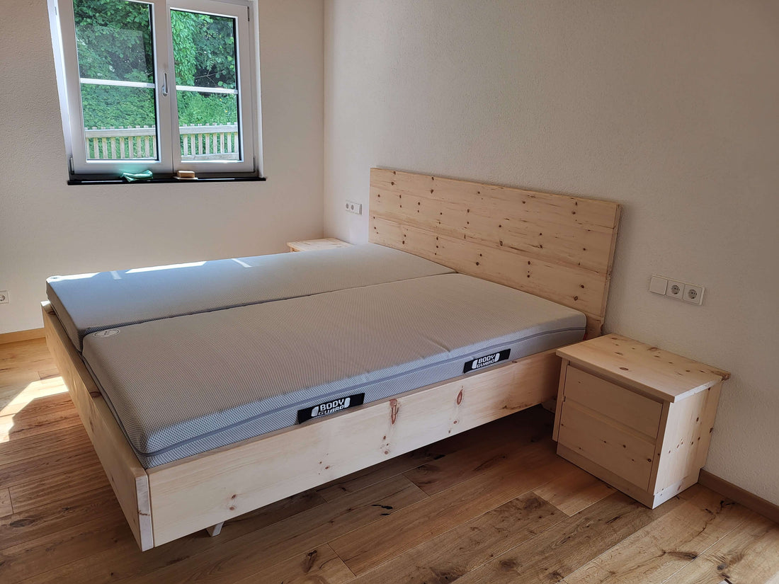 Zirbenholzbett  Bett Massivholzbett Zirbe Schreinerei Manfred Negele 