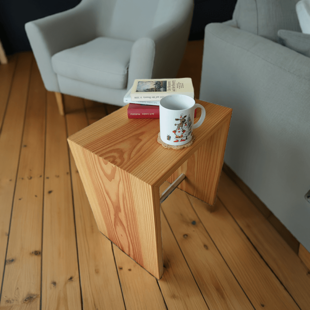 Design Hocker Beistelltisch Nachttisch Lärche Massivholz Designer Einrichtung Wohnzimmer 