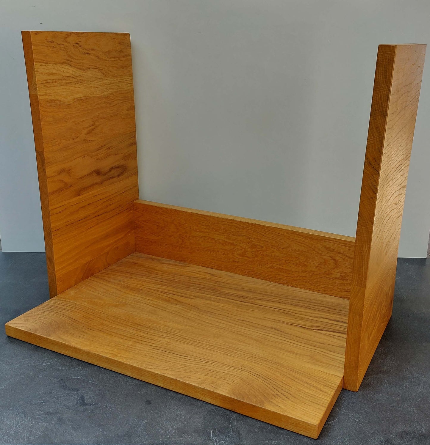 Kaminholz Regal Brennholz Ständer Schüttbox Aufbewahrung Innenraum Massivholz Eiche Designer Einrichtung Küche Esszimmer Wohnzimmer Ofen Kamin Kachelofen Schwedenofen