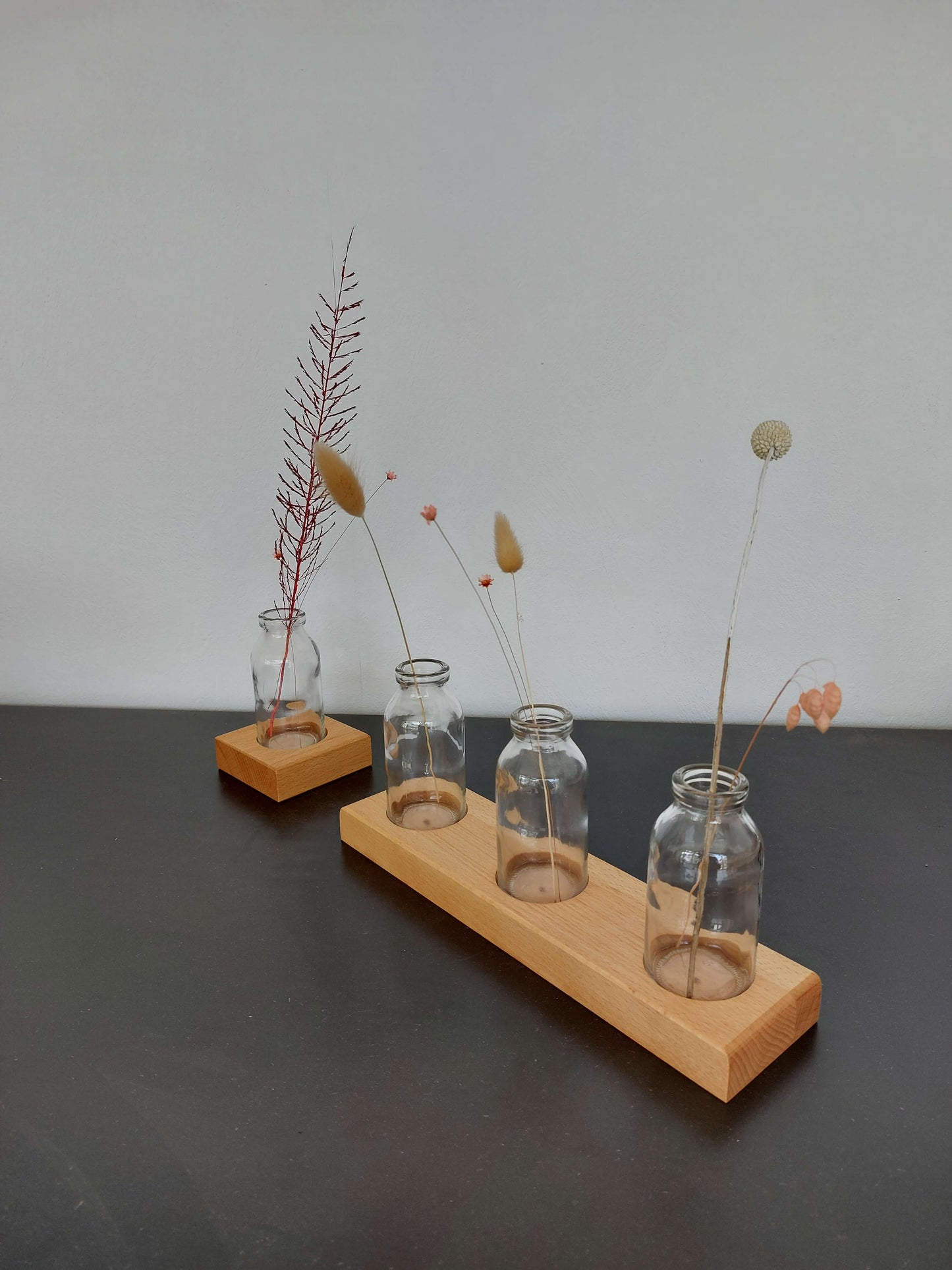 Blumenvase Glas Holz Blumen Tischdeko Hochzeitsdeko Couchtisch Fensterbank Zuhause einrichten Deko Accessoire dekorieren Trockenblumen Einrichtungsideen  Wohnzimmer 