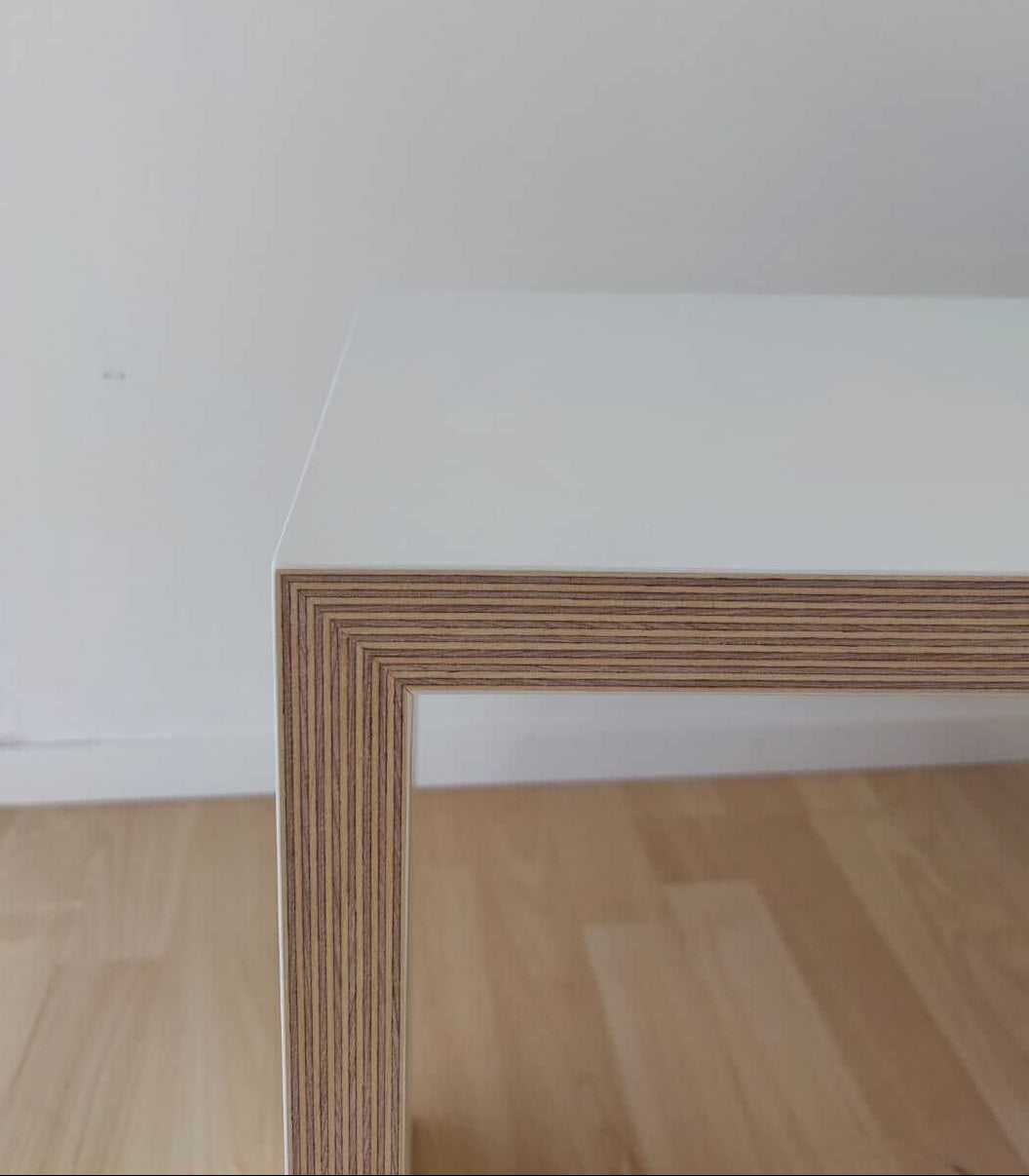 moderner Design Hocker weiß mit Multiplex Kante Beistelltisch Nachttisch Coffeetable für Wohnzimmer, Lounge, Loft und Büro - Moderne Möbel und Einrichtung