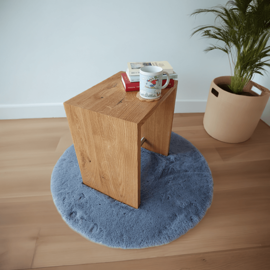 Design Hocker Eiche Massivholz Beistelltisch Nachttisch Wildeiche Asteiche rustikal Sitzhocker modern