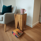 Design Hocker Eiche massiv Holz Beistelltisch modern Wildeiche - handgefertigter Hocker in Backenzahnform