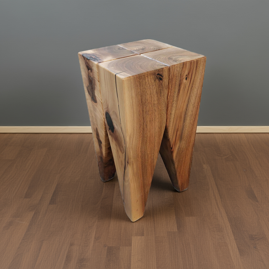 Holz Hocker Nussbaum - moderner Beistelltisch in Massivholz Walnuss - Sitzhocker in Zahnform für Arztpraxis, Büro und Wohnzimmer